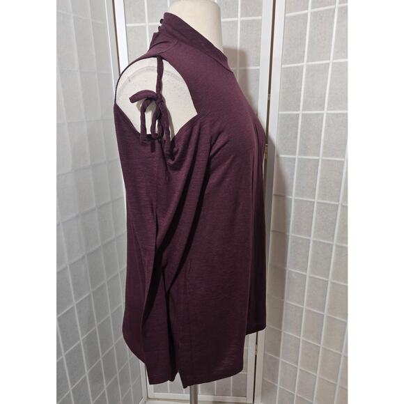 NWT Lane Bryant Women's Mock Neck Cold Shoulder Top Shirt PIus Size: 18/20 (2X) - Picture 7 of 7